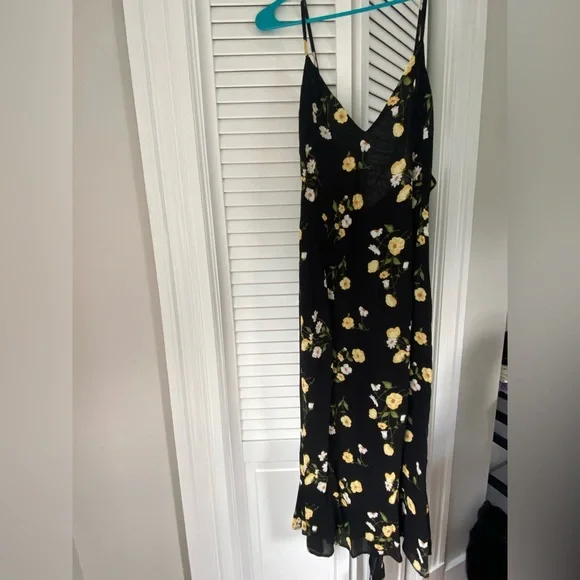 Reformation Dietrich dress - Picture 2 of 5